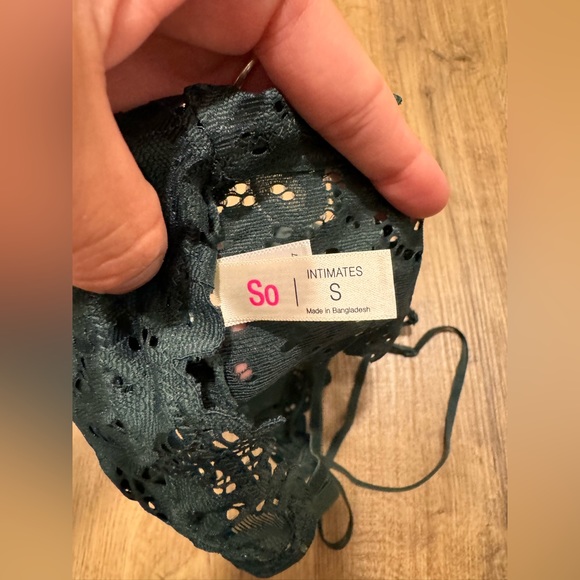 Emerald green bralette - Picture 3 of 3